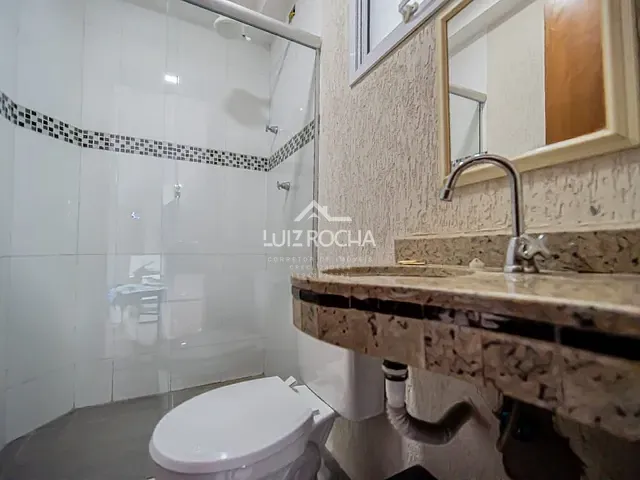 Casa com 250m² 4 quartos e 5 banheiros, à venda, no bairro Moinho Velho em Cotia