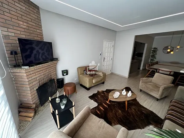 Casa com 360m², à venda, no bairro Jardim Vilas Boas em Londrina
