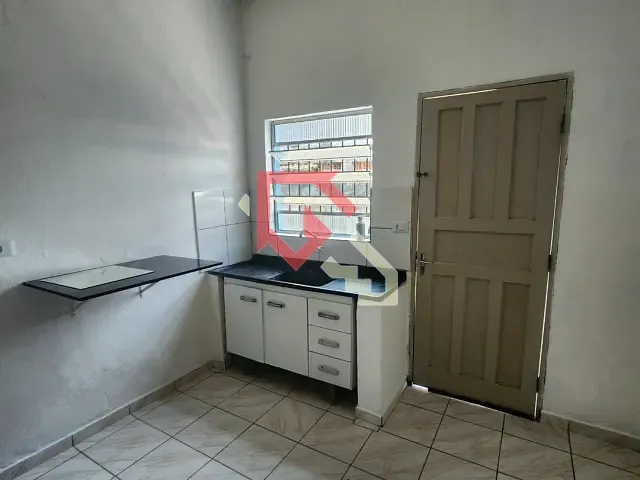 Casa 1 quarto e 1 banheiro, para alugar, no bairro Parque das Américas em Mauá