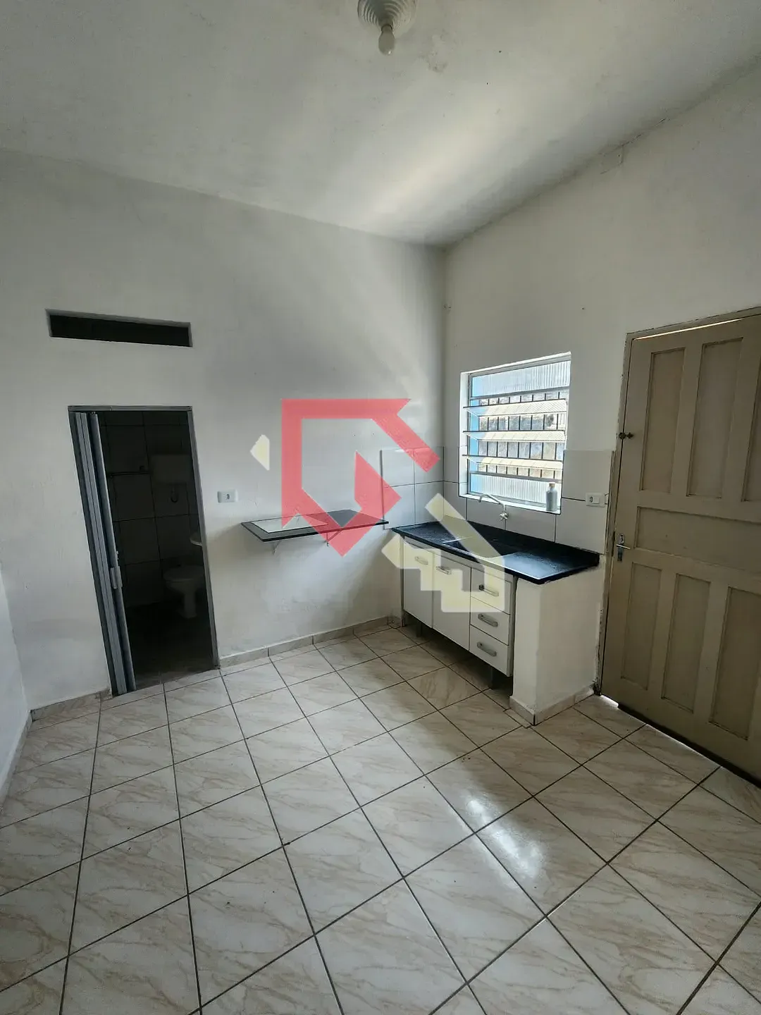 Casa, 1 quarto, 10 m² - Foto 1