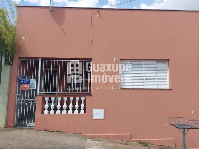 Foto do Casa - APARTAMENTO COM ENTRADA PRIVATIVA
POSSUI TRÉS DORMITÓRIOS SENDO UMA SUITE
SALA E COZINHA AMPLA 
QUINTAL PEQUENO, ÁREA DE LAVANDERIA, QUARTO E BANHEIRO EXTERNO.

PRÓXIMO DE SUPERMERCADOS, PADARIA, COMÉRCIOS E ESCOLAS. | Guaxupé Imóveis Ltda