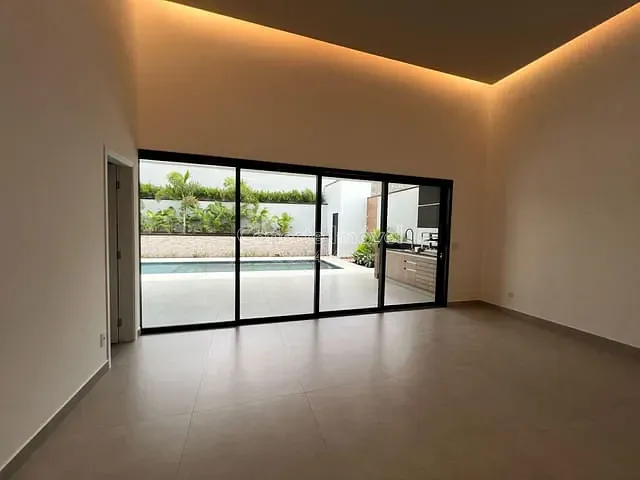 Casa com 450m² 3 quartos e 4 banheiros, à venda, no bairro Residencial Portal do Sol em Holambra