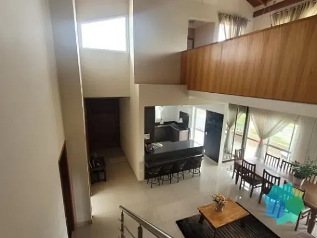 Casa com 1100m² 4 quartos e 4 banheiros, à venda, no bairro Condomínio Terras de Santa Izabel em Salto