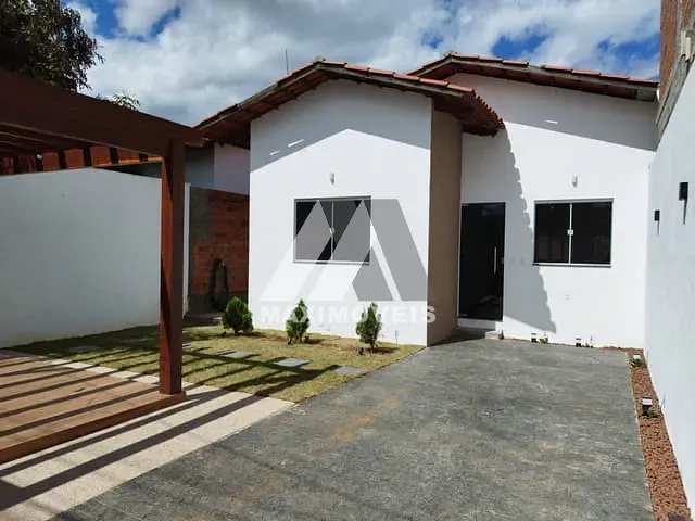 Casa com 240m² 1 quarto e 1 banheiro, à venda, no bairro São Francisco em Araçuaí