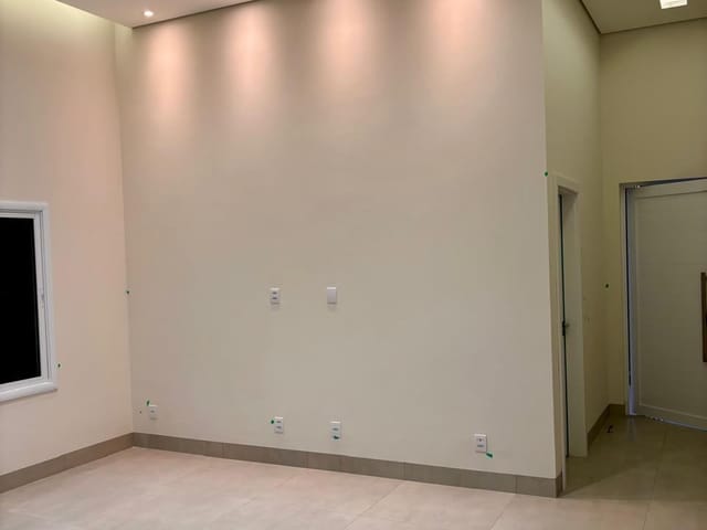 Casa com 334m² 3 quartos e 1 banheiro, à venda, no bairro Eunice em Sinop