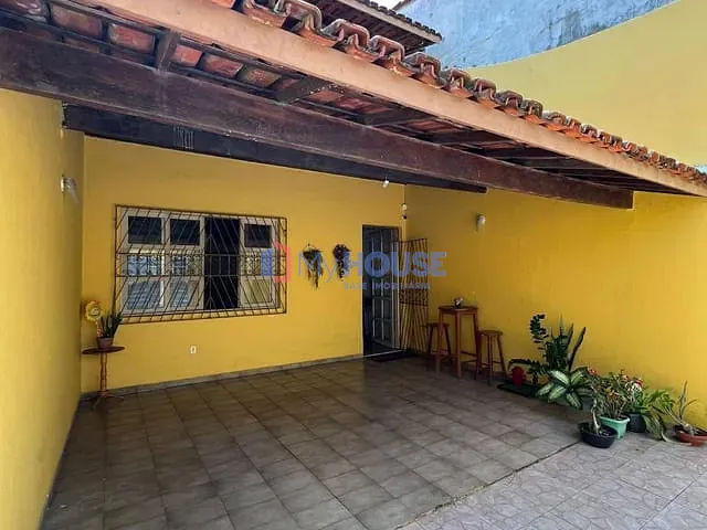 Casa 4 quartos e 3 banheiros, à venda, no bairro Pontal em Ilhéus