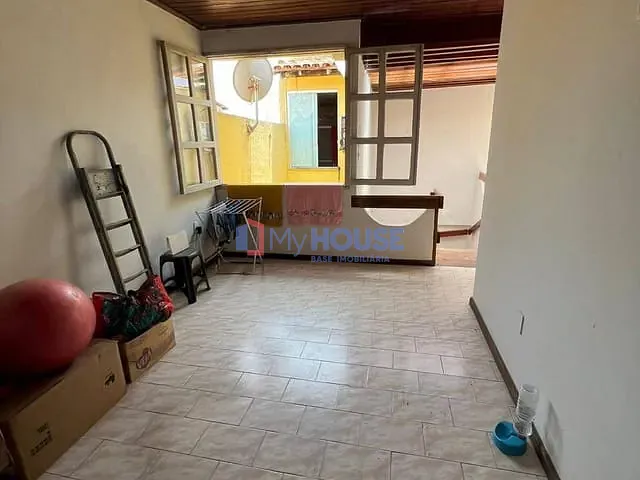 Casa 4 quartos e 3 banheiros, à venda, no bairro Pontal em Ilhéus