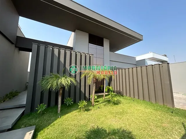 Casa com 600m² 3 quartos e 2 banheiros, à venda, no bairro Parque Flamboyant II em Canarana