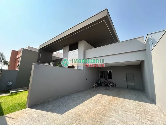 Casa com 600m² 3 quartos e 2 banheiros, à venda, no bairro Parque Flamboyant II em Canarana