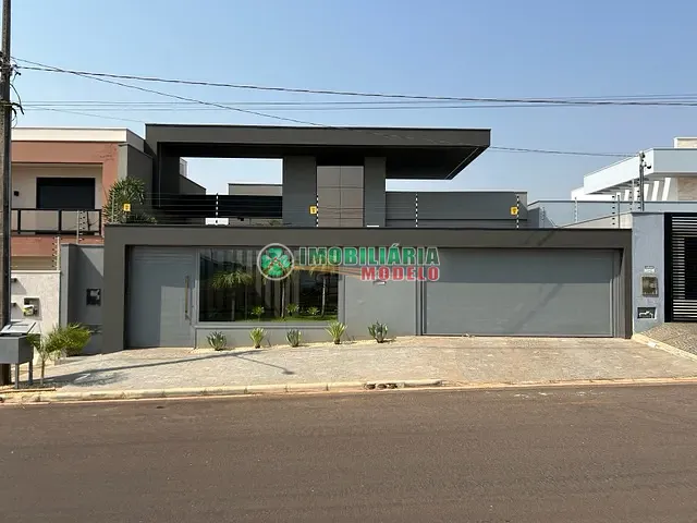 Casa com 600m² 3 quartos e 2 banheiros, à venda, no bairro Parque Flamboyant II em Canarana