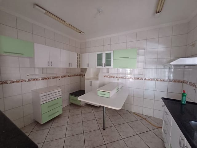 Foto do Casa - Casa para Locação 4 Quartos, 2 Suites, 1 Vaga, 160M², Avenida, Itajubá - MG | Casa Avenida] | MOHALLEM e LOPES CORRETAGEM E ADMINISTRACAO DE IMOVEIS LTDA