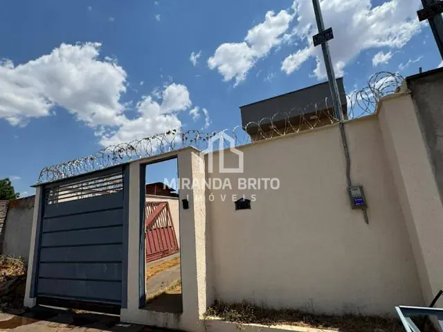 Casa 2 quartos e 2 banheiros, à venda, no bairro Jardim Buriti Sereno em Aparecida de Goiânia
