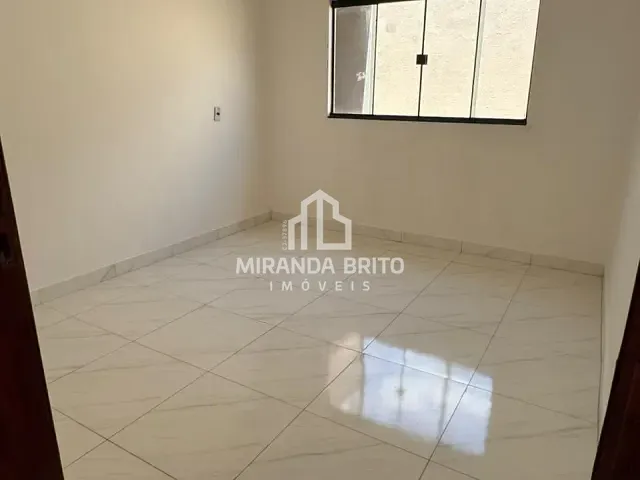 Casa 2 quartos e 2 banheiros, à venda, no bairro Jardim Buriti Sereno em Aparecida de Goiânia