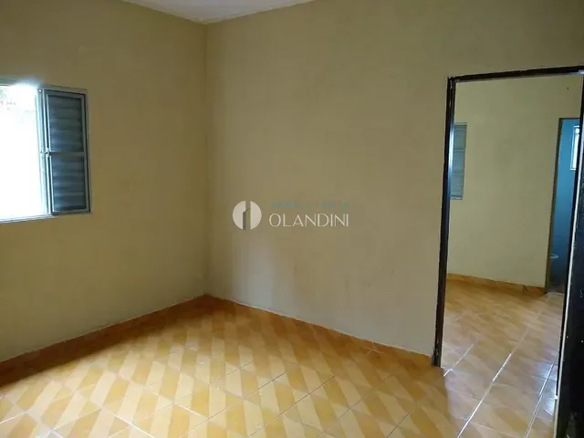 Casa com 200m² 3 quartos e 2 banheiros, à venda, no bairro Jardim Blumenau em Artur Nogueira