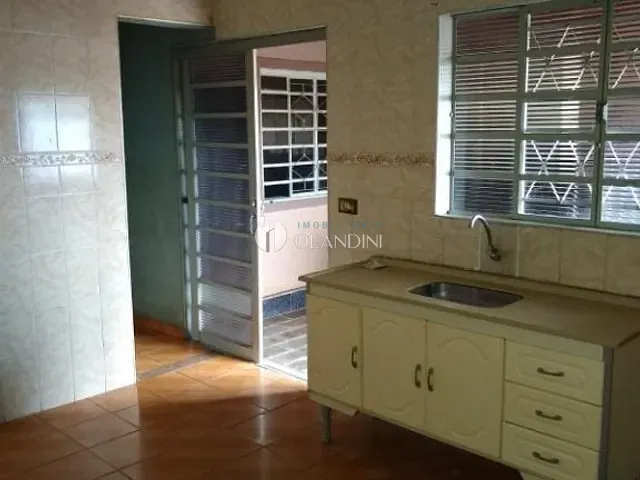 Casa com 200m² 3 quartos e 2 banheiros, à venda, no bairro Jardim Blumenau em Artur Nogueira