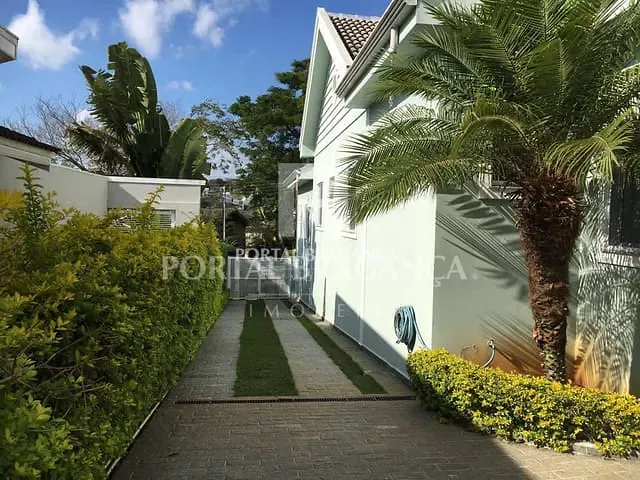 Casa com 599m² 4 quartos e 6 banheiros, à venda, no bairro Condomínio Residencial Santa Helena em Bragança Paulista