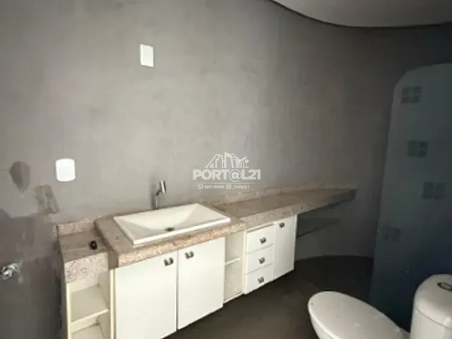 Casa à venda ou para alugar, no bairro Centro em Petrolina