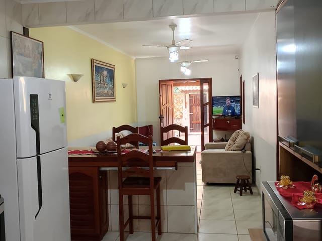 Casa 2 quartos e 1 banheiro, para alugar, no bairro Loteamento Extensão do Serramar em Rio das Ostras