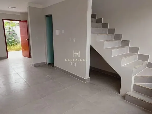 Casa 2 quartos e 1 banheiro, à venda, no bairro Roma em Volta Redonda
