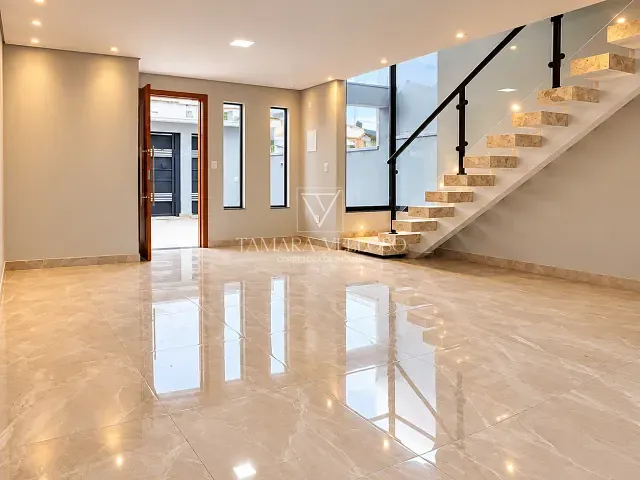 Casa com 182m² 3 quartos e 3 banheiros, à venda, no bairro Residencial Algarve em Mogi das Cruzes