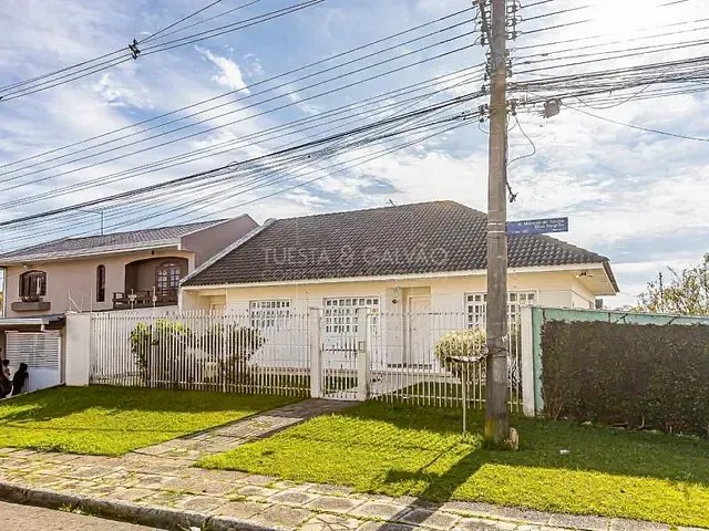 Casa com 231m² 3 quartos e 2 banheiros, à venda, no bairro Boa Vista em Curitiba