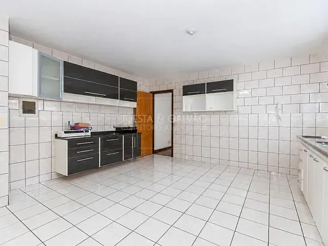 Casa com 231m² 3 quartos e 2 banheiros, à venda, no bairro Boa Vista em Curitiba