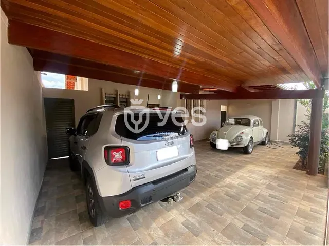 Casa com 320m² 3 quartos e 4 banheiros, à venda, no bairro Santo Antônio em Araxá