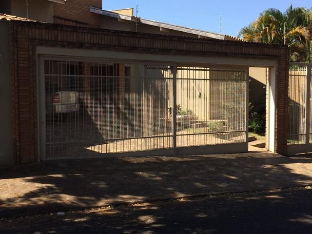 Foto do Casa - Casa à venda 3 Quartos, 3 Suites, 400M², Jardim São Bento, Uberaba - MG | ZUCATO IMOBILIARIA LTDA