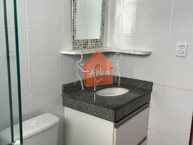 Casa com 250m² 3 quartos e 4 banheiros, à venda, no bairro Chácaras Roselândia em Cotia