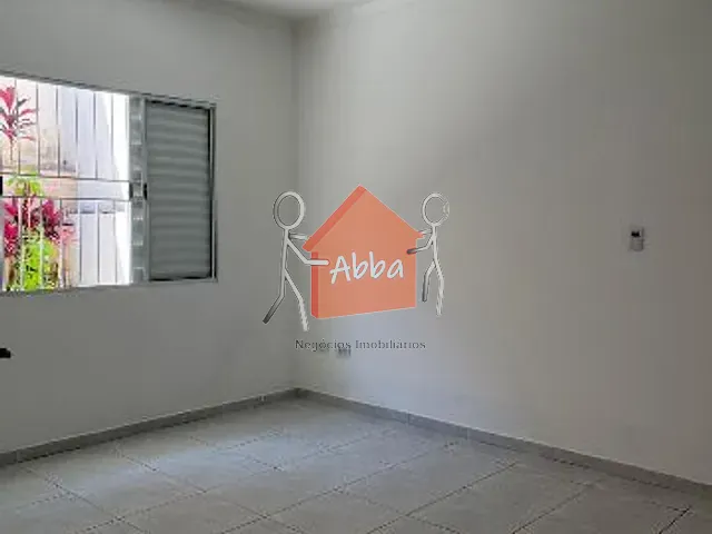 Casa com 250m² 3 quartos e 4 banheiros, à venda, no bairro Chácaras Roselândia em Cotia