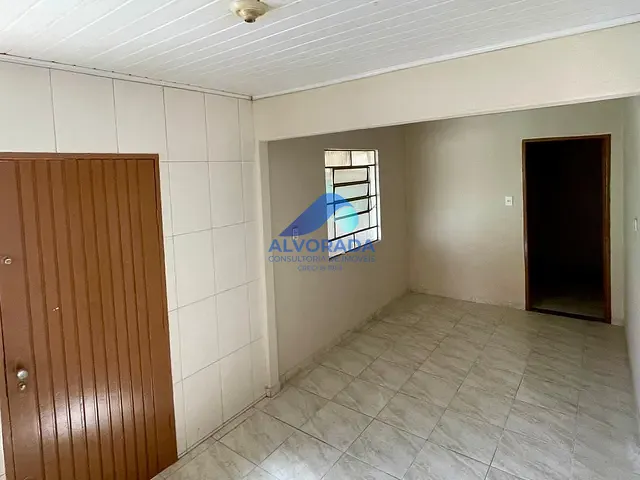 Casa com 250m² 3 quartos e 1 banheiro, à venda, no bairro Jardim Satélite em São José dos Campos