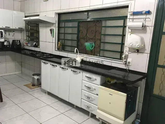 Casa com 247m² 3 quartos e 2 banheiros, à venda, no bairro Vila Nova Santa Clara em Bauru