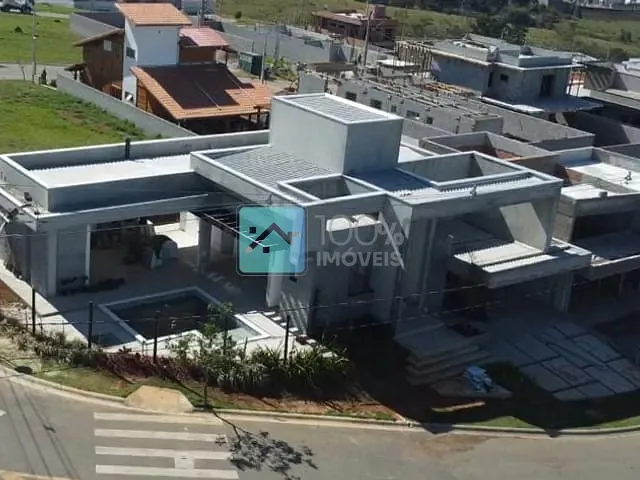 Casa com 388m² 3 quartos e 4 banheiros, à venda, no bairro Parque Residencial Maria Elmira em Caçapava
