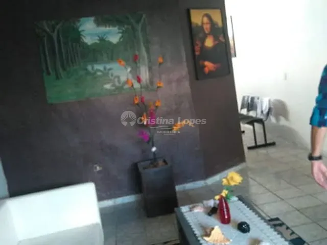 Casa com 315m² 3 quartos e 3 banheiros, à venda, no bairro Santa Isabel em Teresina