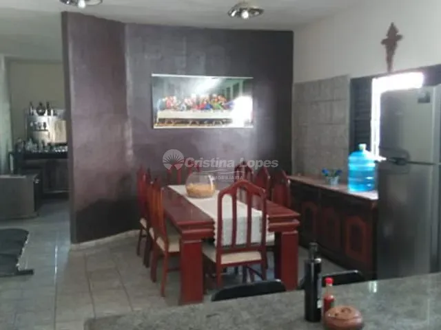 Casa com 315m² 3 quartos e 3 banheiros, à venda, no bairro Santa Isabel em Teresina