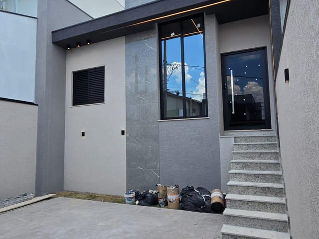 Casa com 175m² 3 quartos e 2 banheiros, à venda, no bairro Vila Caputera em Mogi das Cruzes