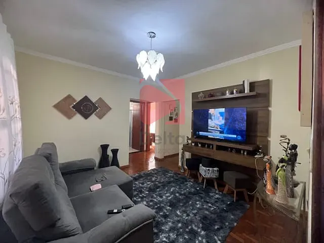 Casa 5 quartos e 3 banheiros, à venda, no bairro Vila Pinheiro em Pirassununga