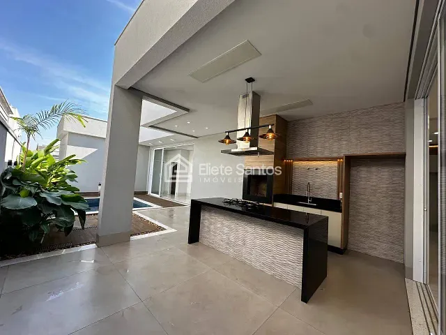 Casa com 360m² 3 quartos e 5 banheiros, à venda, no bairro Jardim Firenze em Santa Bárbara D'Oeste