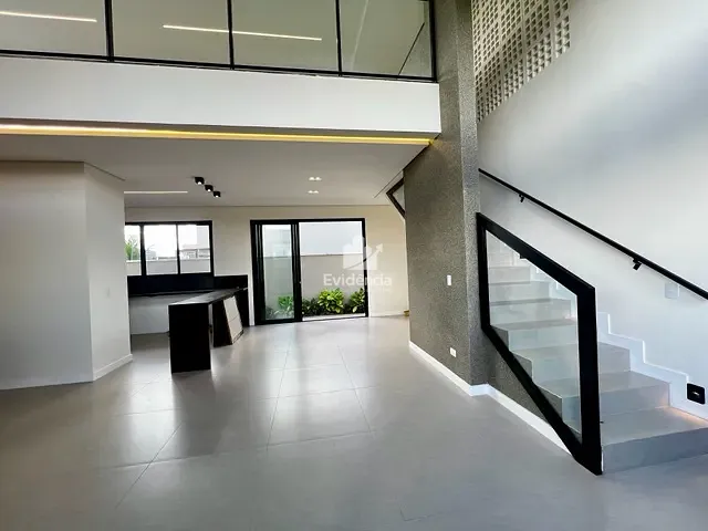 Casa com 242m² 3 quartos e 5 banheiros, à venda, no bairro Parque Tauá em Londrina