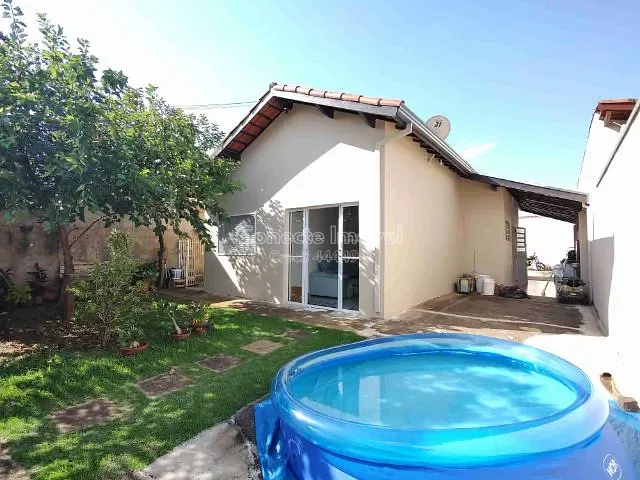 Casa com 250m² 3 quartos e 2 banheiros, à venda, no bairro Loteamento Santo Antonio em Jaguariúna