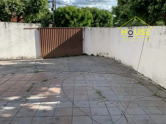 Casa com 354m², à venda, no bairro São João em Votuporanga