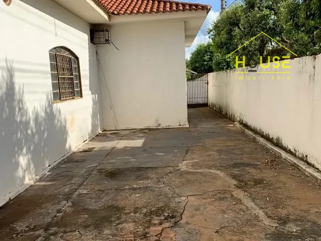 Casa com 354m², à venda, no bairro São João em Votuporanga