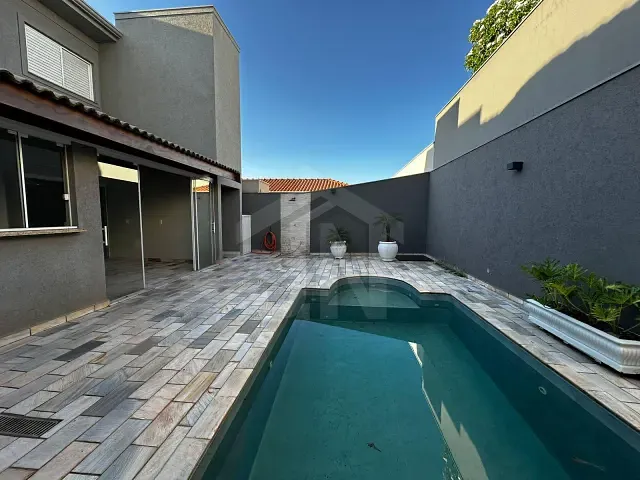 Sobrado com 300m² 3 quartos e 5 banheiros, à venda, no bairro Jardim San Marco em Ribeirão Preto
