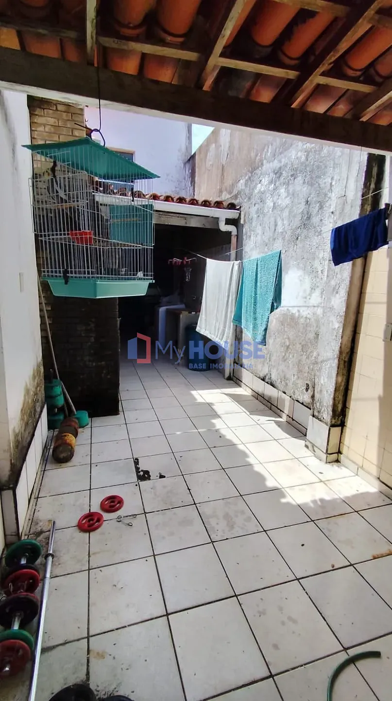 Casa, 4 quartos, 260 m² - Foto 9