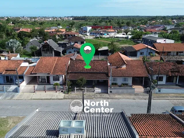 Casa com 276m² 3 quartos e 2 banheiros, à venda, no bairro Costeira em Balneário Barra do Sul