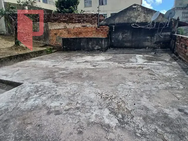 Casa com 360m², à venda, no bairro Caiçaras em Belo Horizonte