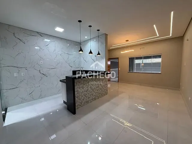 Casa 3 quartos e 2 banheiros, à venda, no bairro Planalto do Sol em Santa Bárbara D'Oeste