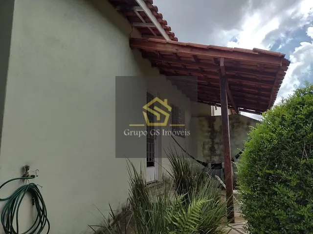 Casa com 257m² 2 quartos e 1 banheiro, à venda, no bairro Santa Claudina em Vinhedo