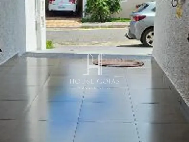 Casa 3 quartos e 3 banheiros, à venda, no bairro Capuava em Goiânia