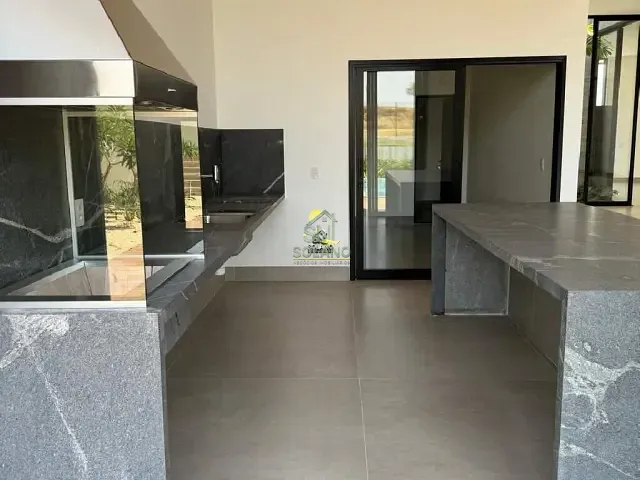 Casa com 480m² 4 quartos e 6 banheiros, à venda, no bairro Residencial Goiânia Golfe Clube em Goiânia